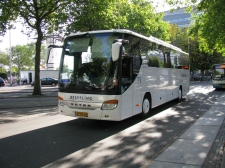Besseling_BV-VH-68_(NS-bus_Utrecht_-_Den_Bosch)_Utrecht_Jaarbeursplein_20090912.jpg