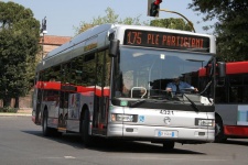 Bestandsnaam=ATAC_4321_Stazione_Termini_DF-550LK.JPG
Bestandsgrootte=148KiB
Afmetingen = 1037x692
Datum toegevoegd = 03 mei 2007 ATAC_4321_Stazione_Termini_DF-550LK.JPG