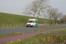 Bestandsnaam=Arriva_6071_(_Flexbus_)_Zoutkamp_Panserweg_24-02-2007.jpg
Bestandsgrootte=262KiB
Afmetingen = 1024x683
Datum toegevoegd = 25 feb 2007 Arriva_6071_(_Flexbus_)_Zoutkamp_Panserweg_24-02-2007.jpg