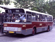 Bestandsnaam=BBA237__14-6-1990_TB_BD-38-XD.jpg
Bestandsgrootte=155KiB
Afmetingen = 1024x791
Datum toegevoegd = 18 mrt 2007 BBA237__14-6-1990_TB_BD-38-XD.jpg
