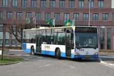 Bestandsnaam=BBA_5420_Apeldoorn_Stalling_BP-SL-60.JPG
Bestandsgrootte=171KiB
Afmetingen = 1037x692
Datum toegevoegd = 28 mrt 2007 BBA_5420_Apeldoorn_Stalling_BP-SL-60.JPG