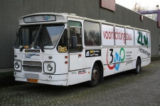 Bestandsnaam=BD-03-ZF_Voorlichtingsbus_3VO.JPG
Bestandsgrootte=148KiB
Afmetingen = 1037x692
Datum toegevoegd = 20 mrt 2007 BD-03-ZF_Voorlichtingsbus_3VO.JPG