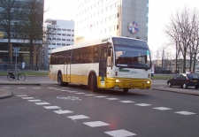 Connexxion_2175_Utrecht_Jaarbeursplein_07-01-2006.JPG