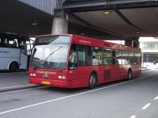 Connexxion_2512_Schiphol_Plaza_13-05-2006_BH-ZB-24.JPG