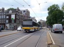 Connexxion_7167_Amsterdam_Raadhuisstraat_02-08-2005.JPG