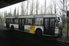 Bestandsnaam=De_Lijn_2800_Gentbrugge_Stelplaats_27-12-2006.JPG
Bestandsgrootte=148KiB
Afmetingen = 1037x692
Datum toegevoegd = 04 mei 2007 De_Lijn_2800_Gentbrugge_Stelplaats_27-12-2006.JPG