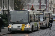 Bestandsnaam=De_Lijn_3384_Gent_Cataloniestraat_27-12-2006_GVC-912.JPG
Bestandsgrootte=132KiB
Afmetingen = 1037x692
Datum toegevoegd = 04 mei 2007 De_Lijn_3384_Gent_Cataloniestraat_27-12-2006_GVC-912.JPG