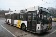 De_Lijn_3390_Stelplaats_Gentbrugge_27-12-2006.JPG