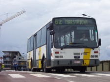 De_Lijn_3533_Maastricht_Wilhelminabrug_20-05-2006_BTF-772.JPG