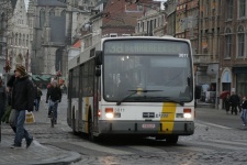 Bestandsnaam=De_Lijn_3811_Gent_Cataloniestraat_27-12-2006_1904_P.jpg
Bestandsgrootte=131KiB
Afmetingen = 1037x692
Datum toegevoegd = 04 mei 2007 De_Lijn_3811_Gent_Cataloniestraat_27-12-2006_1904_P.jpg