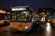 Bestandsnaam=De_Lijn_4558_Gent_Station_Sint-Pieters_27-12-2006_SZH-469.JPG
Bestandsgrootte=118KiB
Afmetingen = 1037x692
Datum toegevoegd = 05 mei 2007 De_Lijn_4558_Gent_Station_Sint-Pieters_27-12-2006_SZH-469.JPG