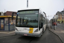 Bestandsnaam=De_Lijn_4650_Gent_Station_Sint-Pieters_27-12-2006_GZZ-609.JPG
Bestandsgrootte=98KiB
Afmetingen = 1037x692
Datum toegevoegd = 05 mei 2007 De_Lijn_4650_Gent_Station_Sint-Pieters_27-12-2006_GZZ-609.JPG
