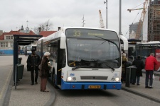 GVB_565_Amsterdam_Centraal_Station_13-01-2007_BJ-TX-88.JPG