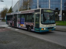 Arriva_5928_Leeuwarden_Stationsplein_20061104.JPG