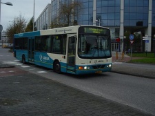 Arriva_5935_Leeuwarden_Stationsplein_20061104.JPG