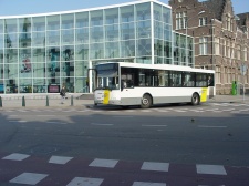 Bestandsnaam=De_Lijn_440870_Maastricht_Wilhelminasingel_20071016.JPG
Bestandsgrootte=600KiB
Afmetingen = 1280x960
Datum toegevoegd = 16 feb 2008 De_Lijn_440870_Maastricht_Wilhelminasingel_20071016.JPG