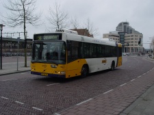 Bestandsnaam=Syntus_1404_Deventer_Stationsstraat_20060319.JPG
Bestandsgrootte=309KiB
Afmetingen = 1280x960
Datum toegevoegd = 21 mei 2006 Syntus_1404_Deventer_Stationsstraat_20060319.JPG
