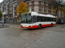 Bestandsnaam=Veolia_847_Maastricht_Stationsplein_20061118.JPG
Bestandsgrootte=321KiB
Afmetingen = 1280x960
Datum toegevoegd = 29 nov 2006 Veolia_847_Maastricht_Stationsplein_20061118.JPG