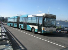 Arriva_7852_Amsterdam_Busstation_De_Ruyterkade_20100723.jpg