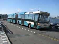 Arriva_7882_Amsterdam_Busstation_De_Ruyterkade_20100723.jpg