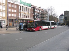 QBuzz_3054_(6)_Groningen_Grote_Msrkt_20100223.jpg