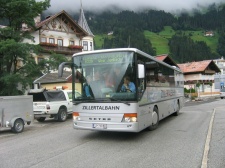 Bestandsnaam=Zillertalbahn_SZ-740BX_Zell_am_Ziller_20080805.jpg
Bestandsgrootte=152KiB
Afmetingen = 1024x768
Datum toegevoegd = 02 jan 2009 Zillertalbahn_SZ-740BX_Zell_am_Ziller_20080805.jpg